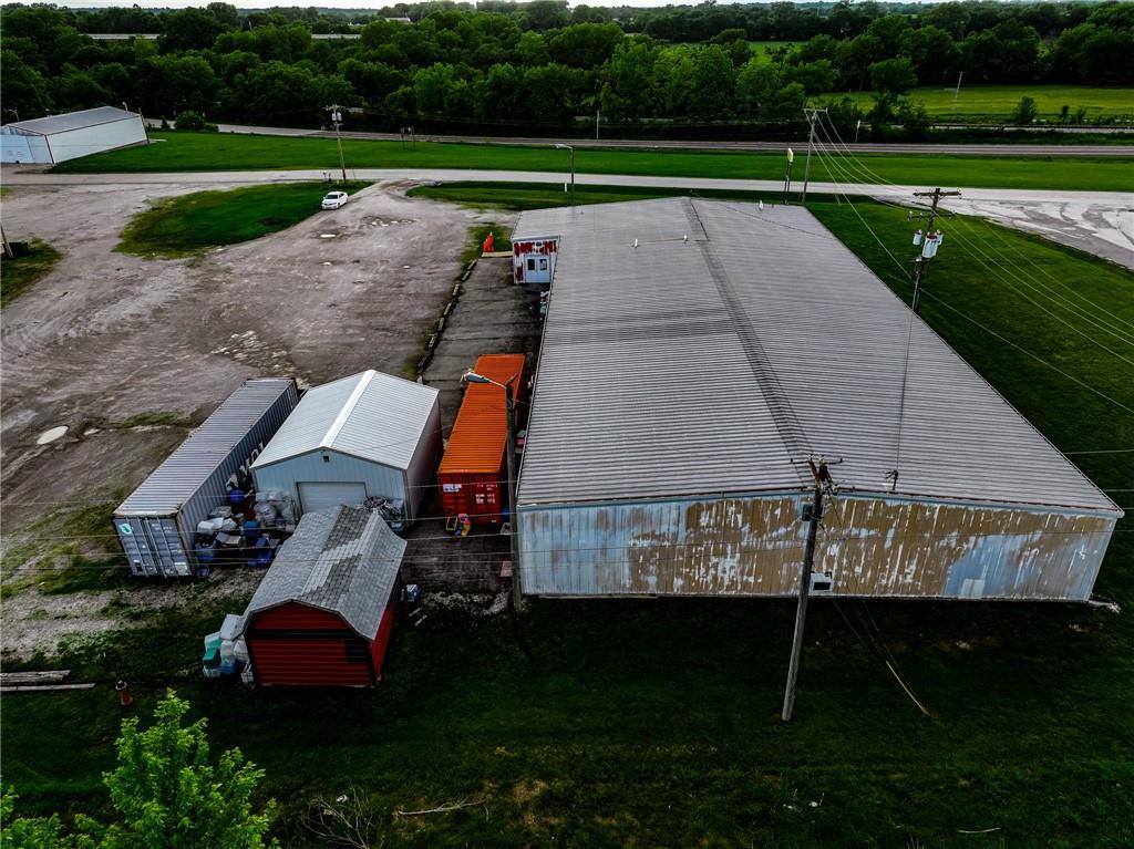 901 South Outer Road, Butler, MO 64730