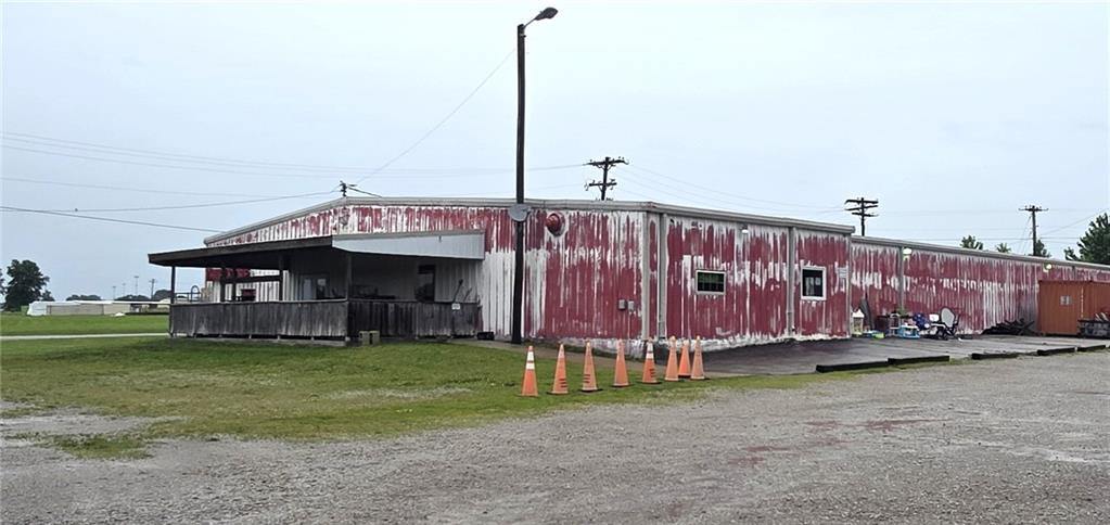 901 South Outer Road, Butler, MO 64730