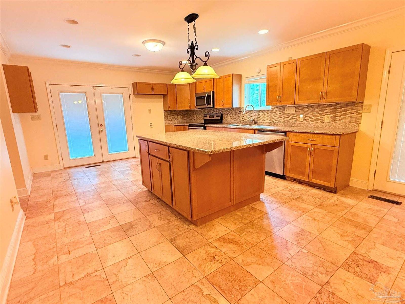 688 Overlook Dr, Monroeville, AL 36460