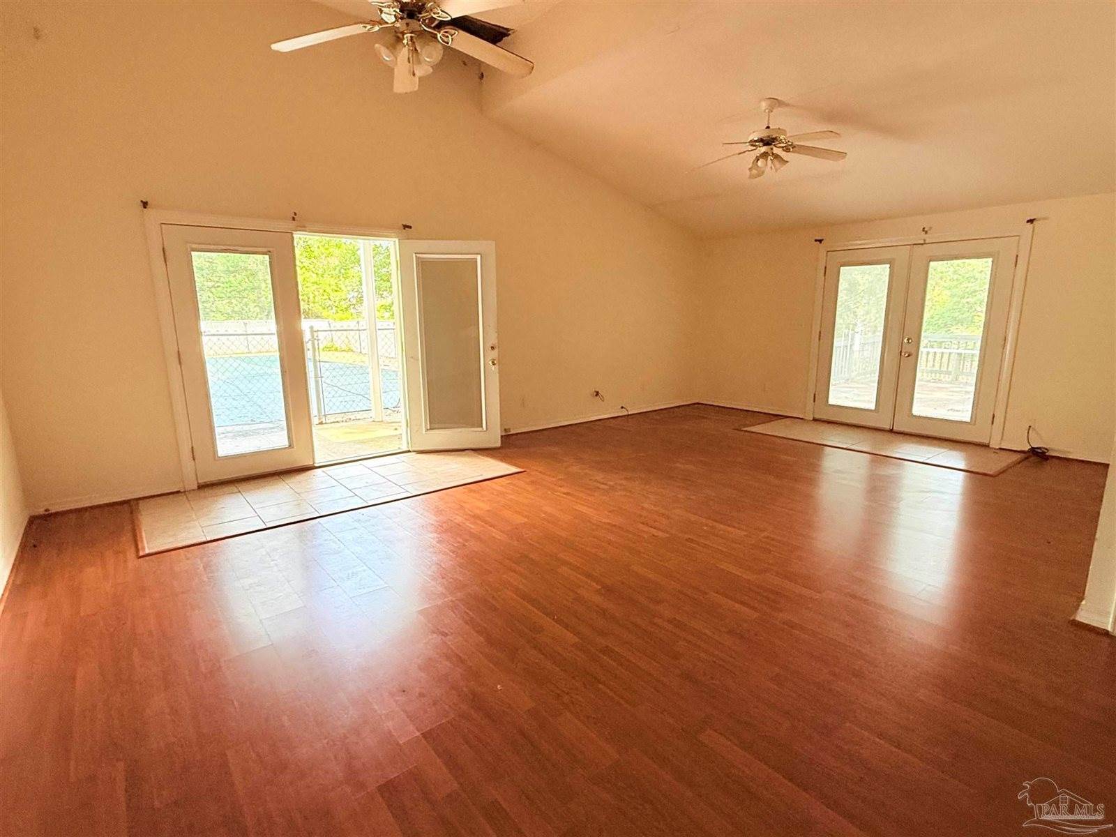 688 Overlook Dr, Monroeville, AL 36460