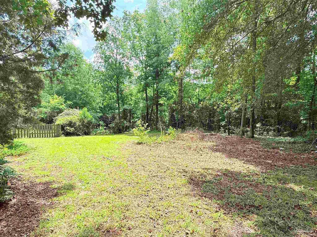 688 Overlook Dr, Monroeville, AL 36460
