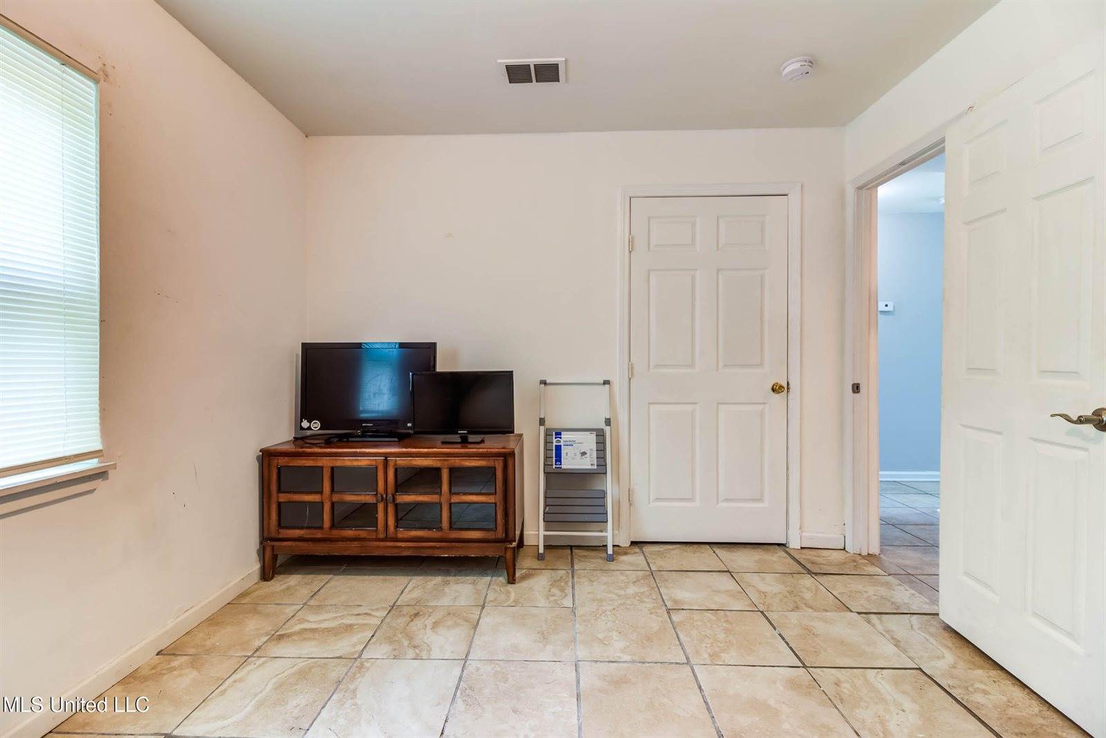 79 Holly Circle, Gulfport, MS 39501