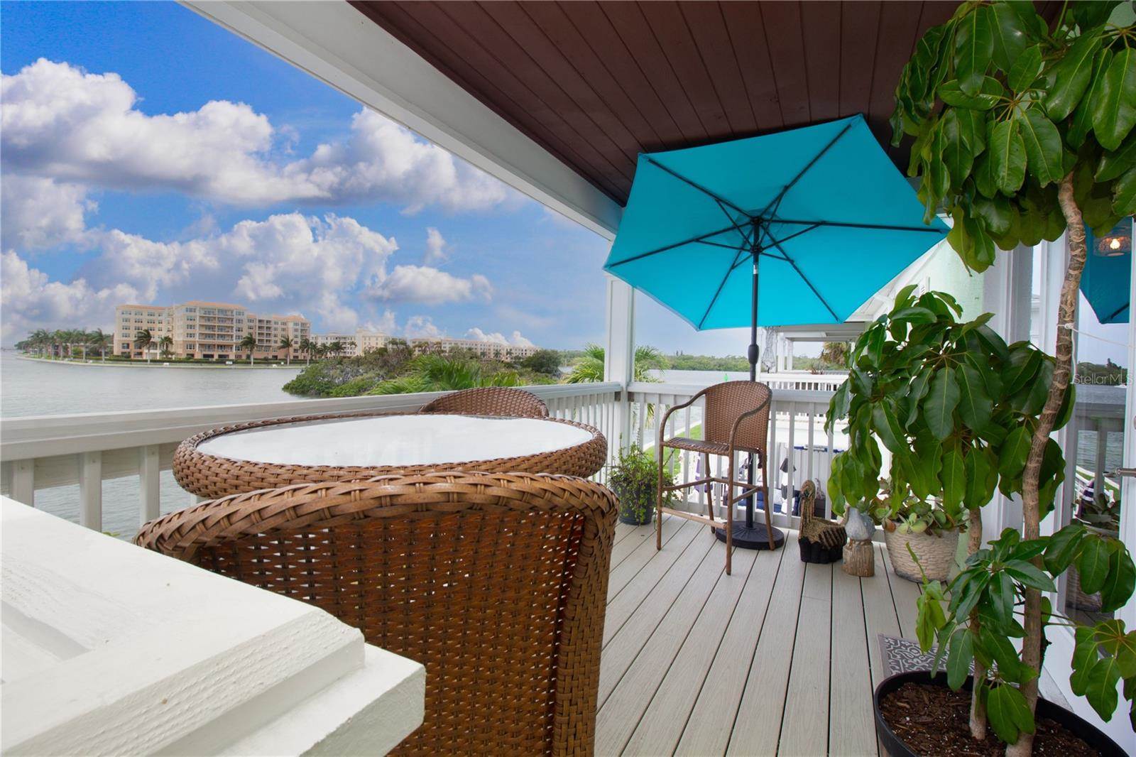 5282 Beach Drive SE, Saint Petersburg, FL 33705