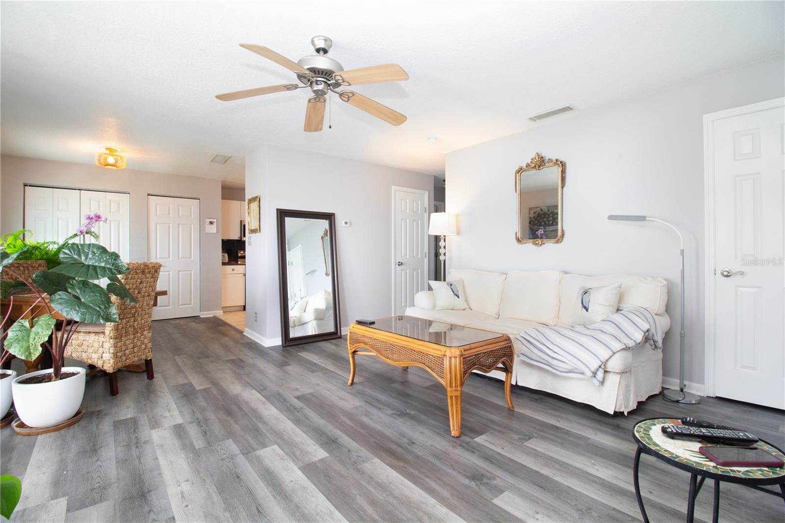 5282 Beach Drive SE, Saint Petersburg, FL 33705