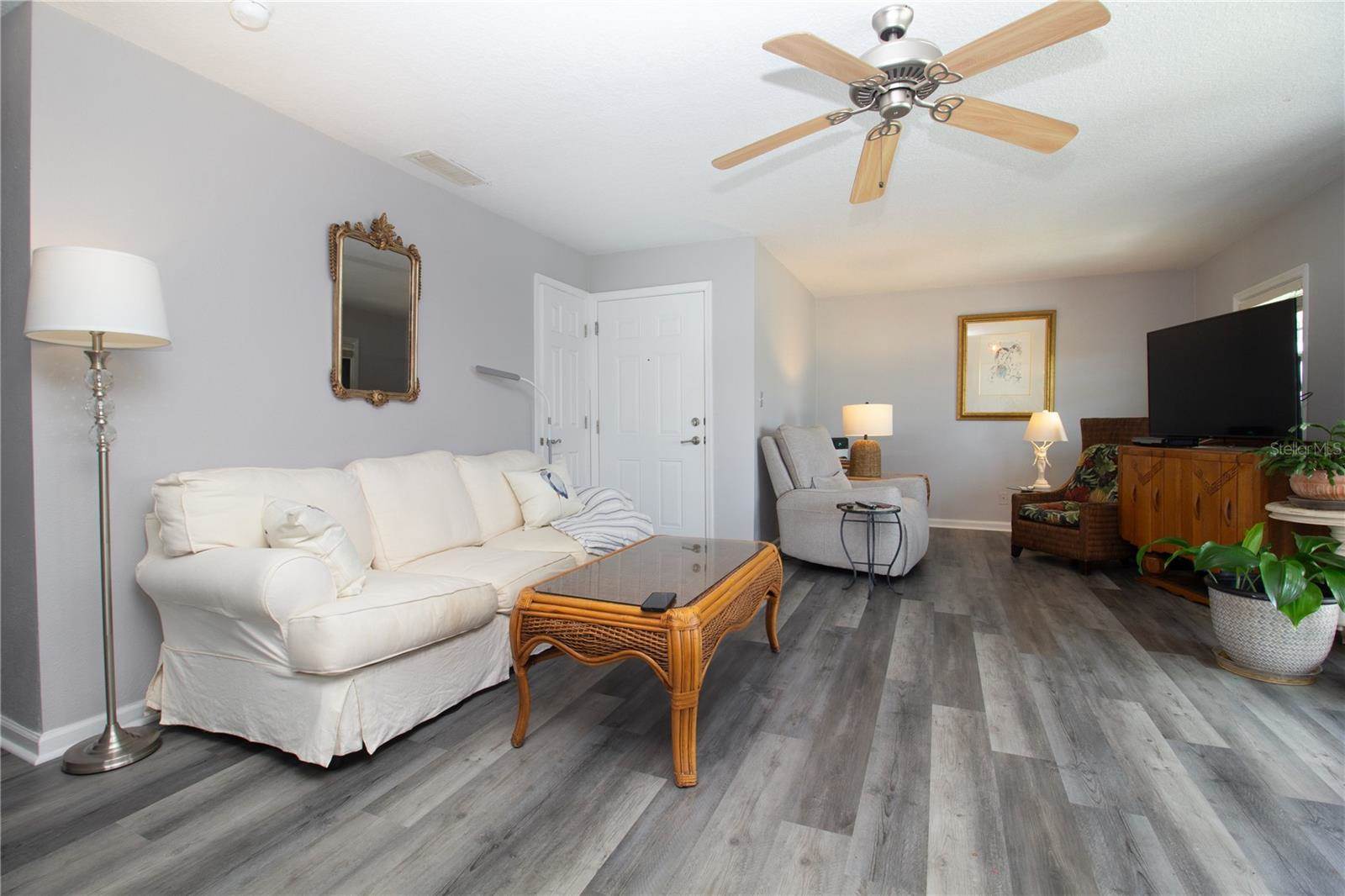 5282 Beach Drive SE, Saint Petersburg, FL 33705