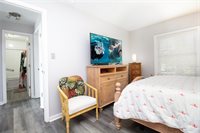 5282 Beach Drive SE, Saint Petersburg, FL 33705