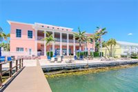 5282 Beach Drive SE, Saint Petersburg, FL 33705
