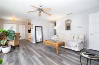 5282 Beach Drive SE, Saint Petersburg, FL 33705