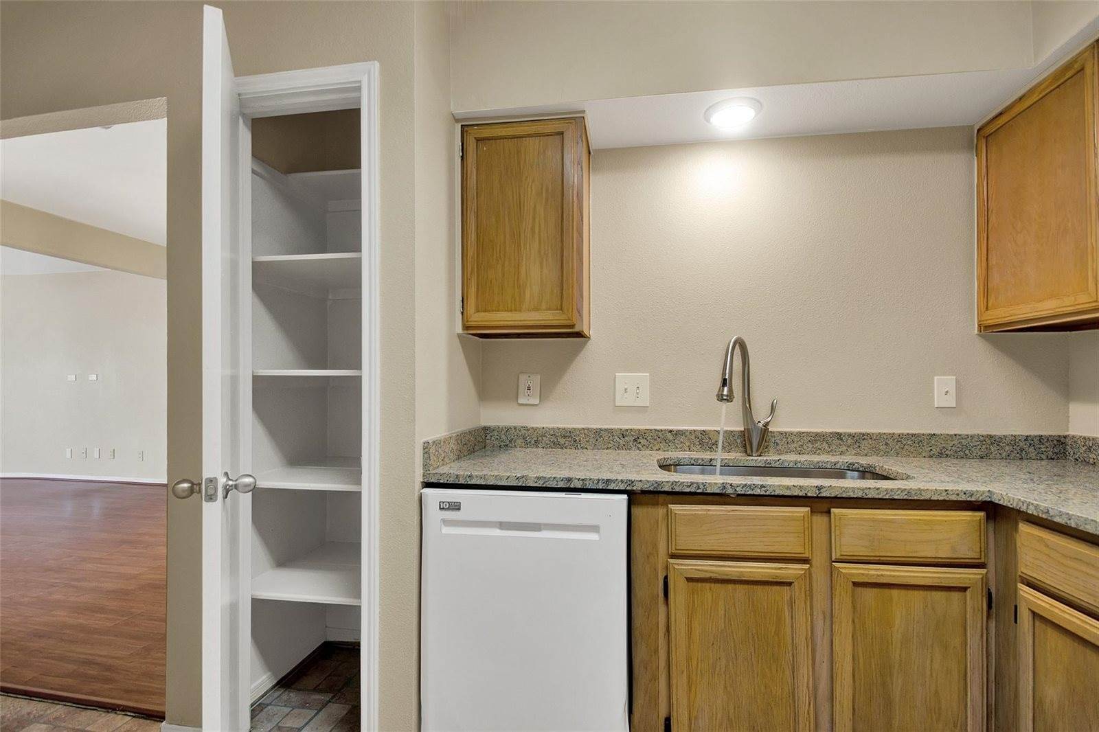 2203 Place Rebecca Lane, Houston, TX 77090