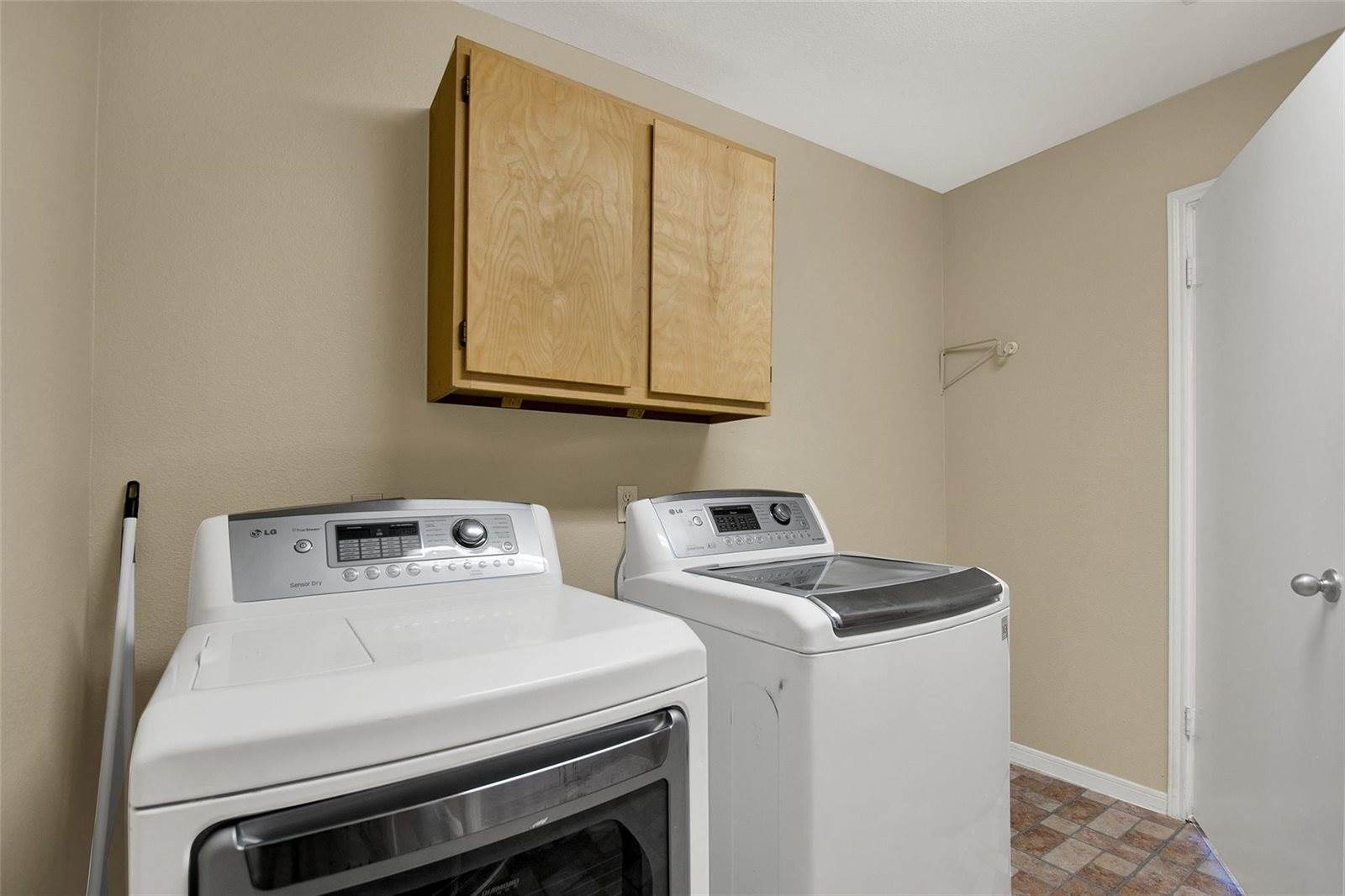 2203 Place Rebecca Lane, Houston, TX 77090