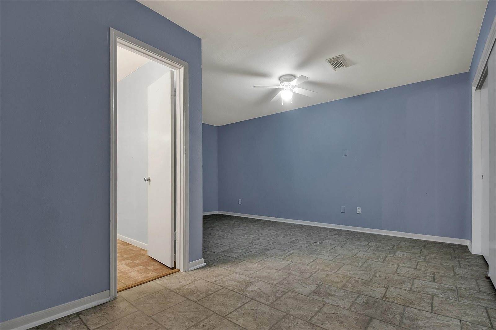 2203 Place Rebecca Lane, Houston, TX 77090