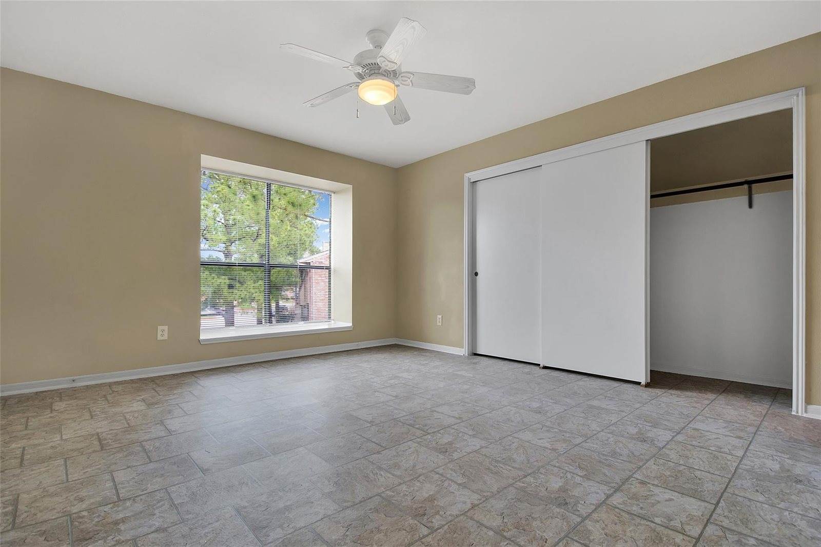 2203 Place Rebecca Lane, Houston, TX 77090