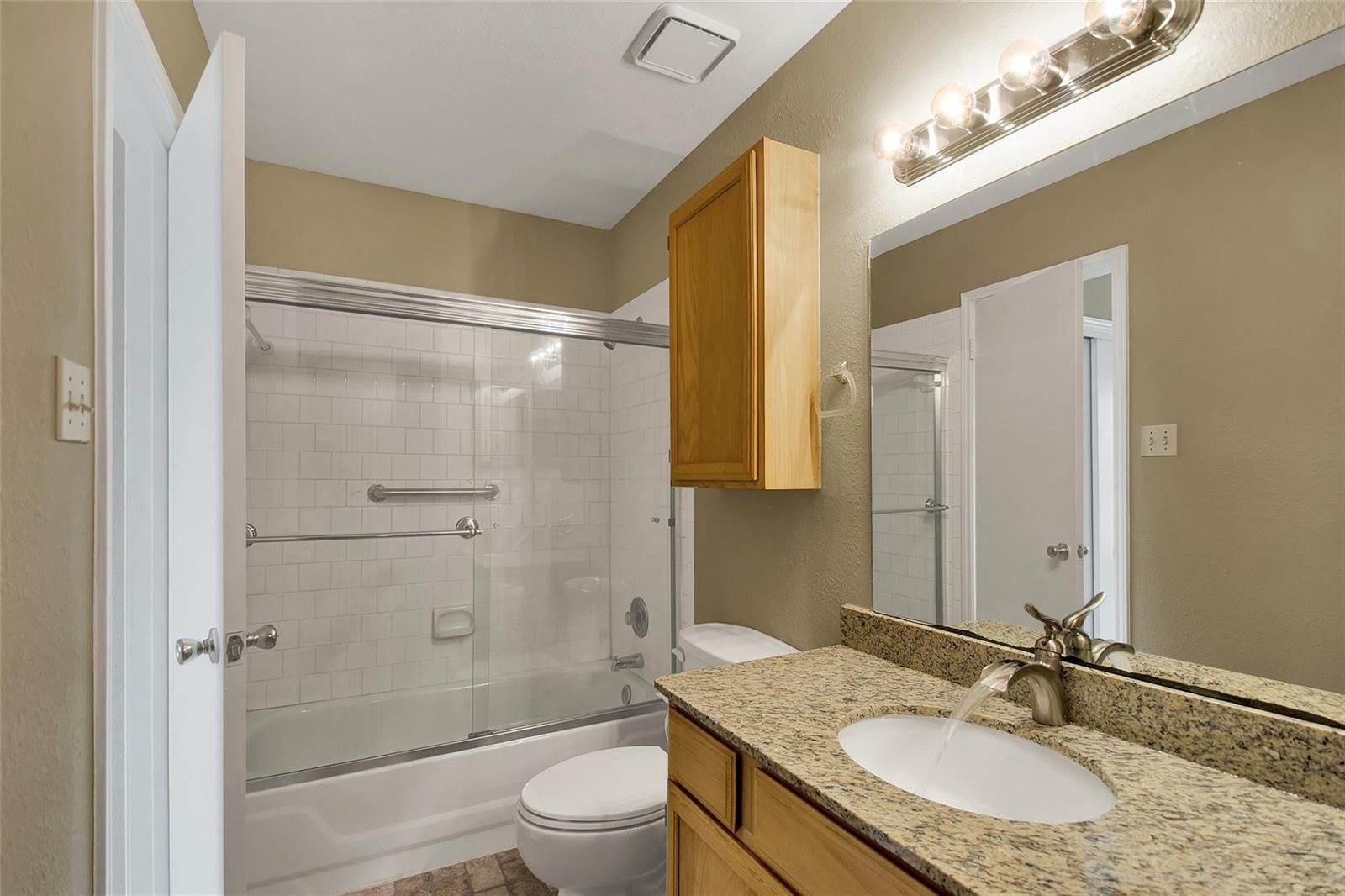 2203 Place Rebecca Lane, Houston, TX 77090