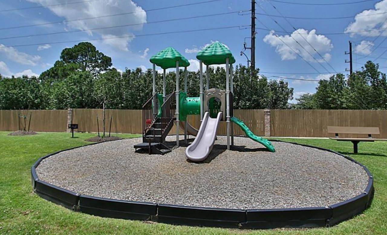 2203 Place Rebecca Lane, Houston, TX 77090