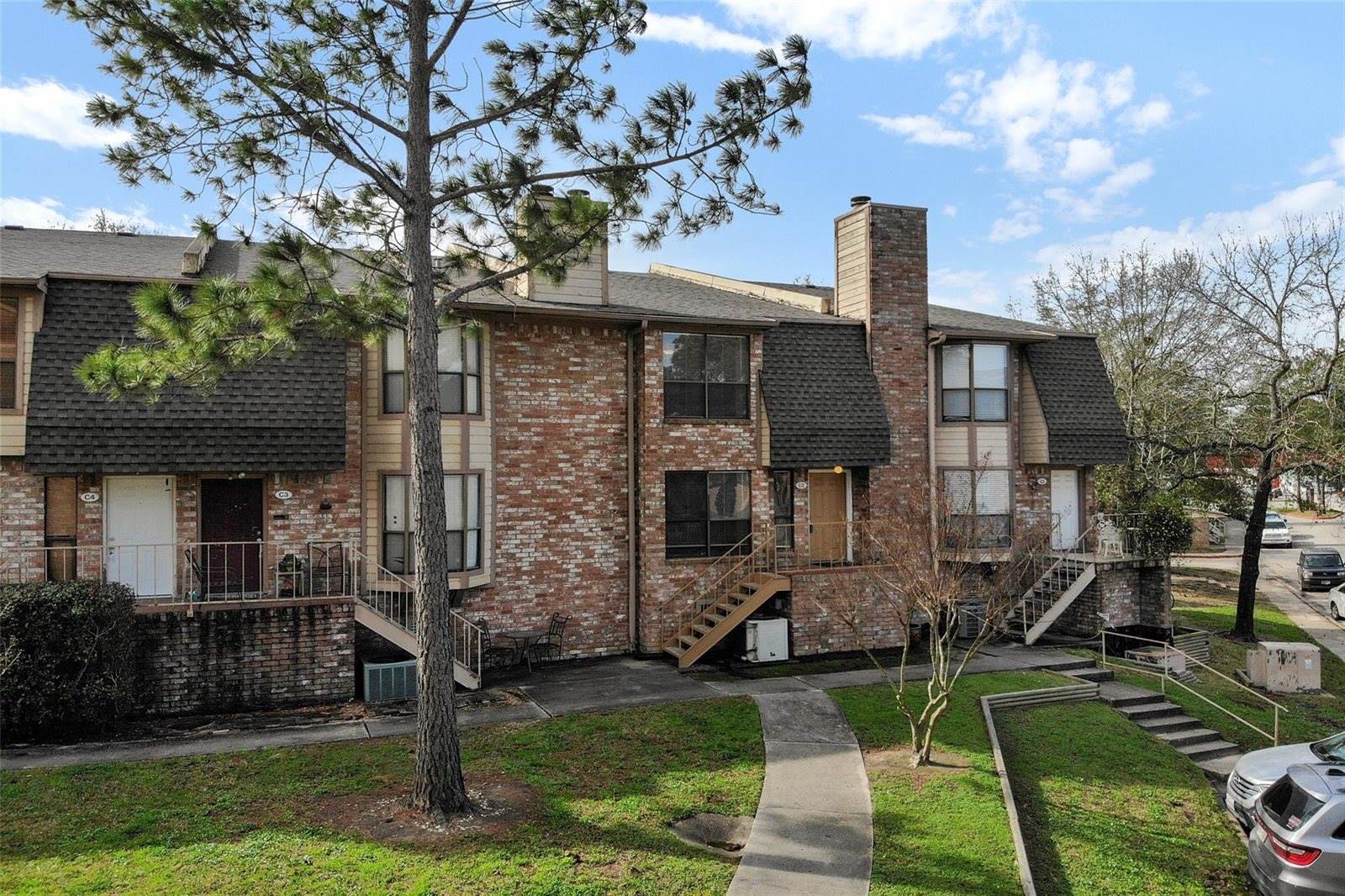 2203 Place Rebecca Lane, Houston, TX 77090