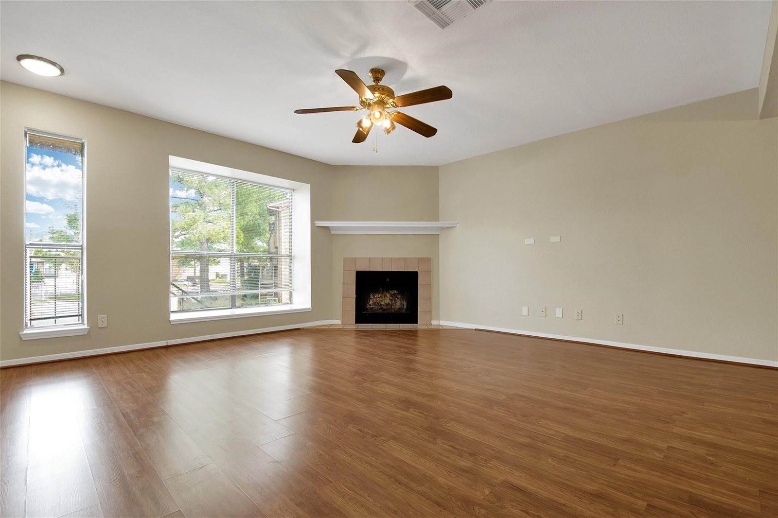 2203 Place Rebecca Lane, Houston, TX 77090