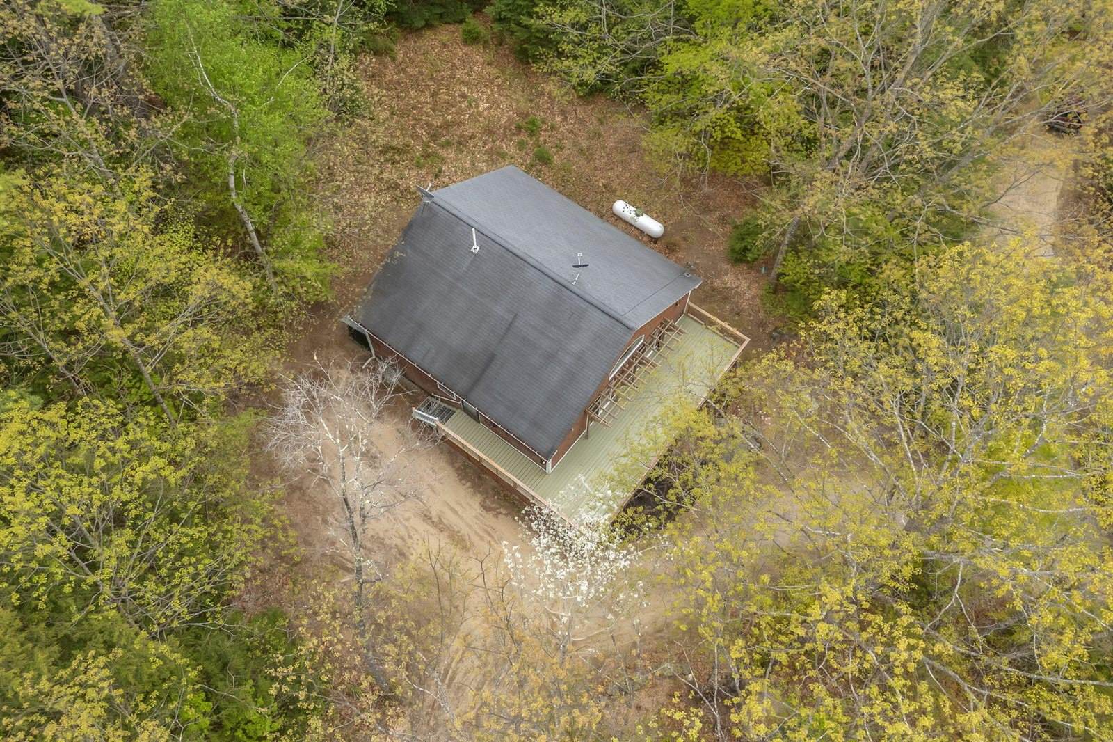 21 Hall Lane, Norway, ME 04268