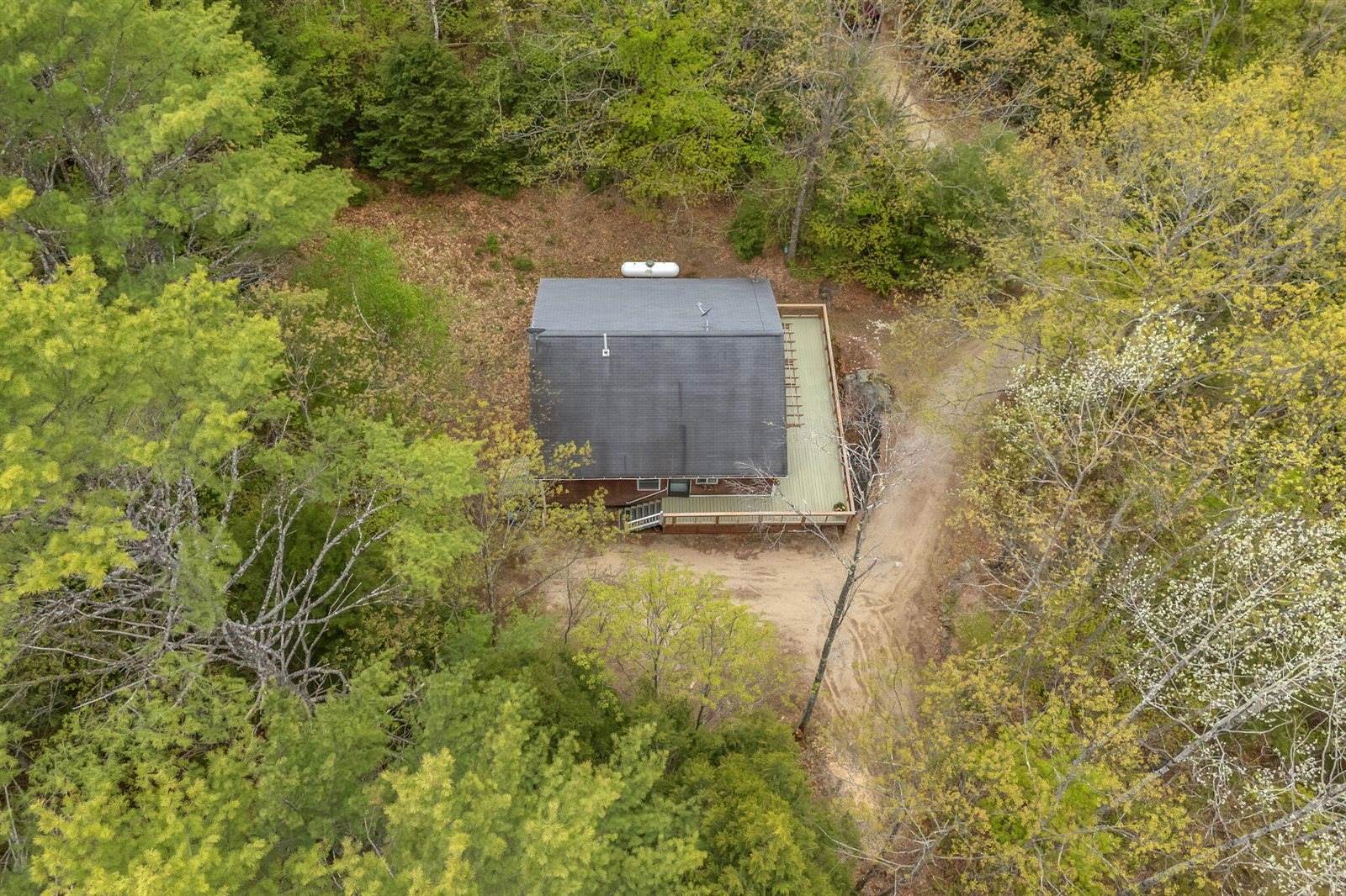 21 Hall Lane, Norway, ME 04268