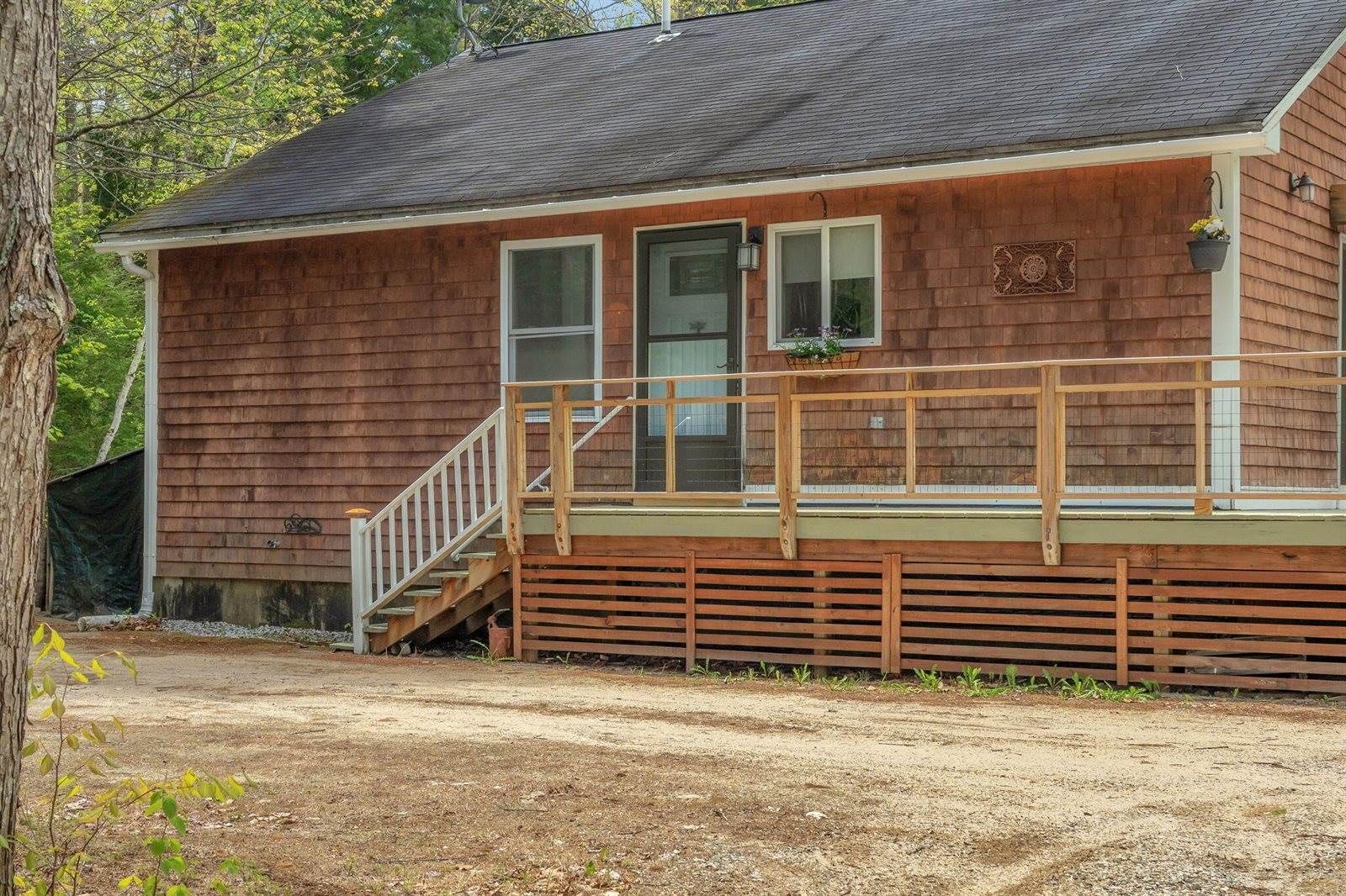 21 Hall Lane, Norway, ME 04268