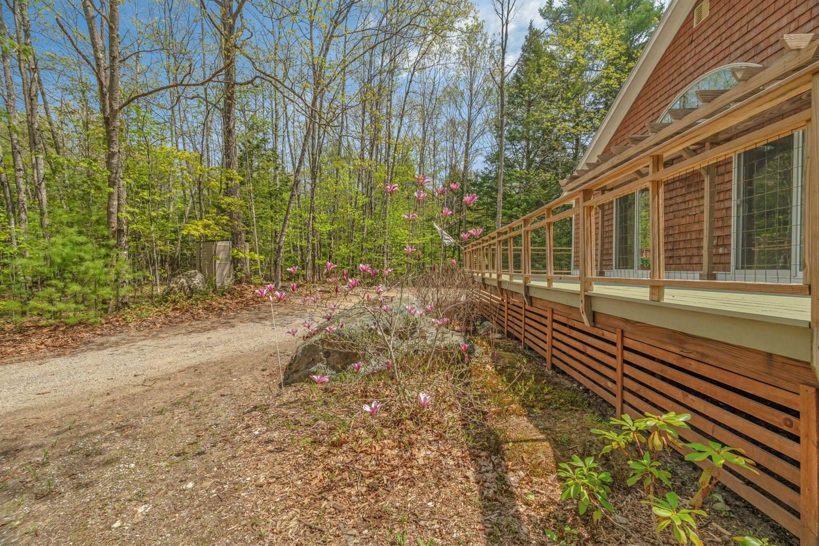 21 Hall Lane, Norway, ME 04268