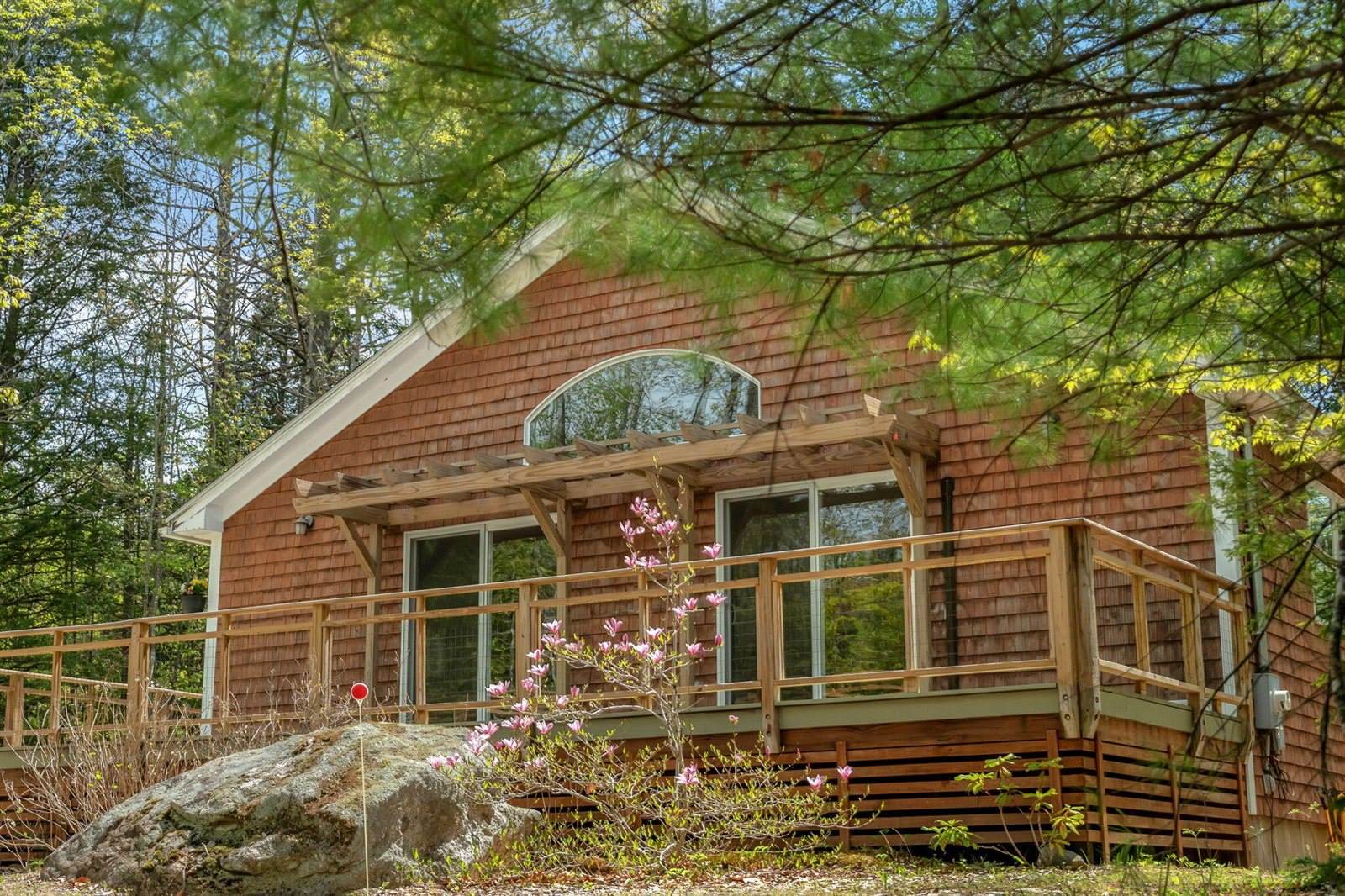 21 Hall Lane, Norway, ME 04268
