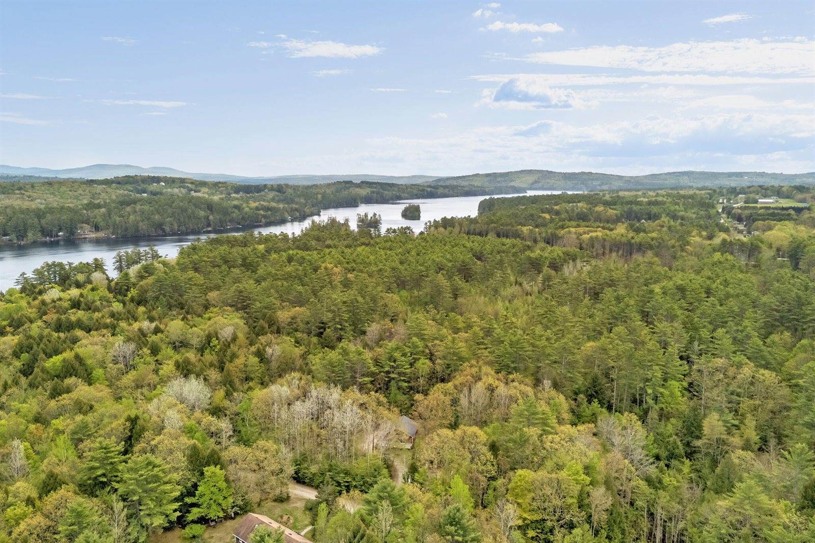 21 Hall Lane, Norway, ME 04268