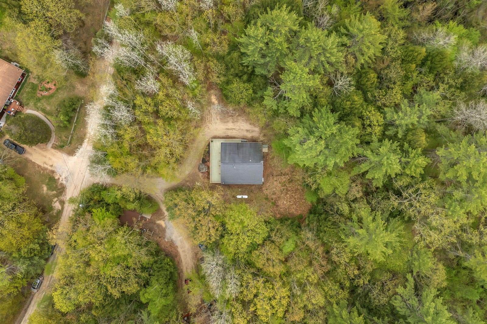 21 Hall Lane, Norway, ME 04268