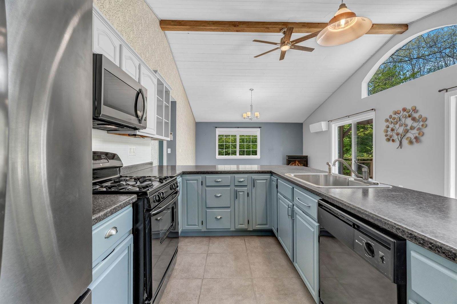 21 Hall Lane, Norway, ME 04268
