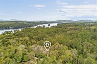 21 Hall Lane, Norway, ME 04268