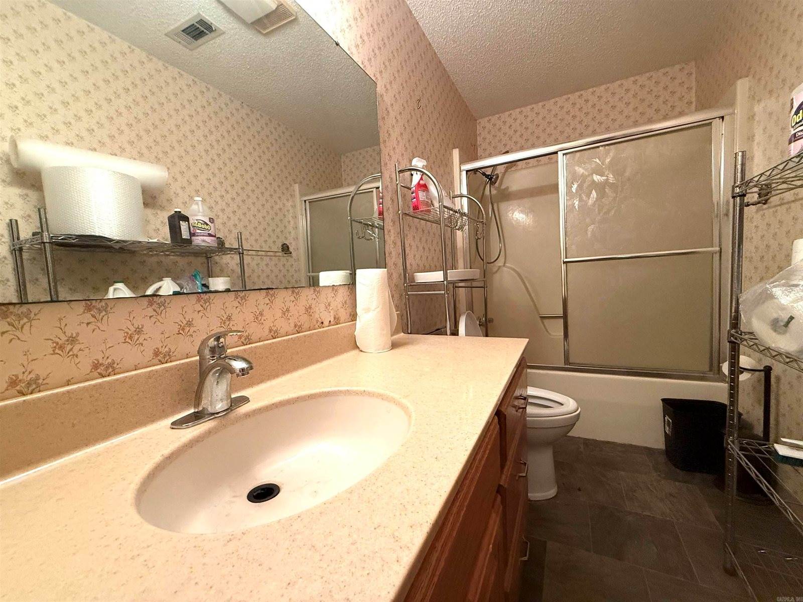 41 Mallory St, Morrilton, AR 72110