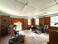 41 Mallory St, Morrilton, AR 72110