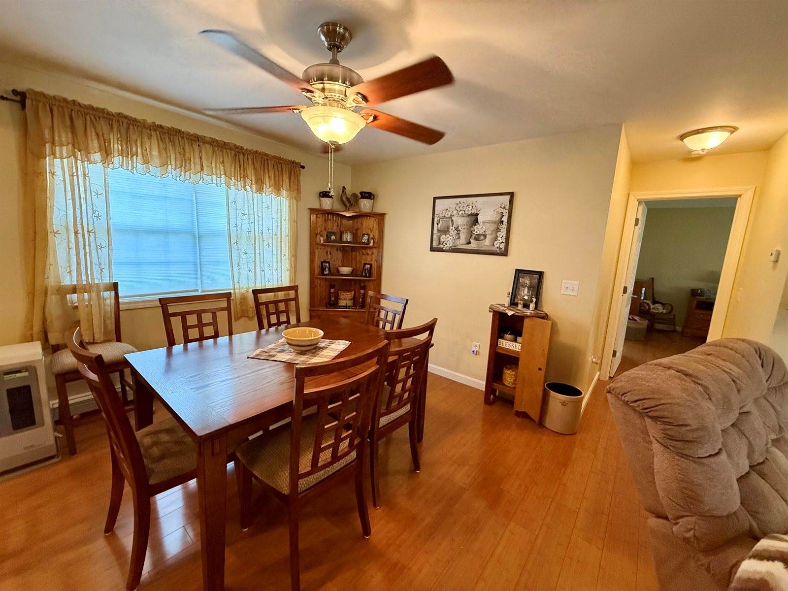 45 Oakview Lane, Enfield, ME 04493