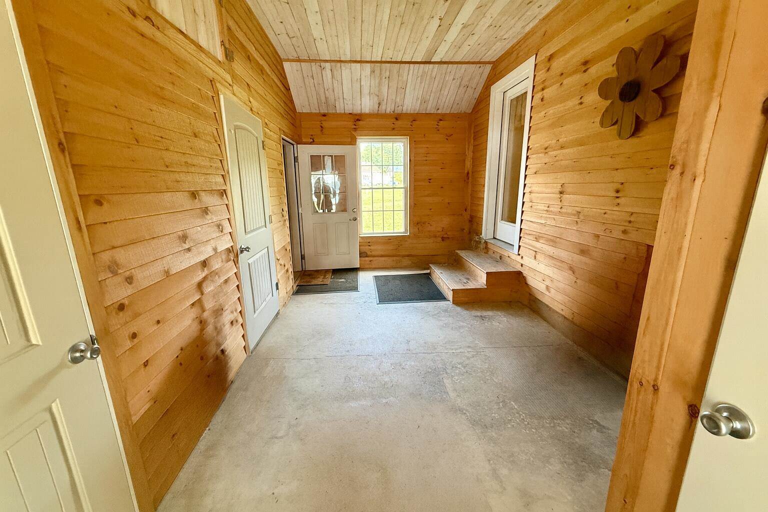 45 Oakview Lane, Enfield, ME 04493