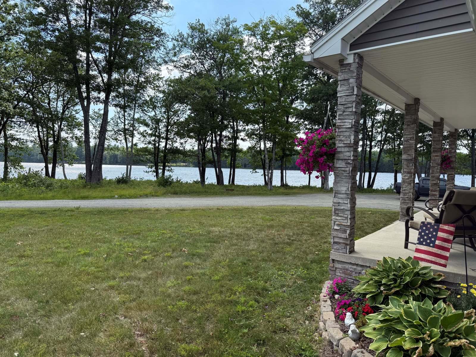 45 Oakview Lane, Enfield, ME 04493