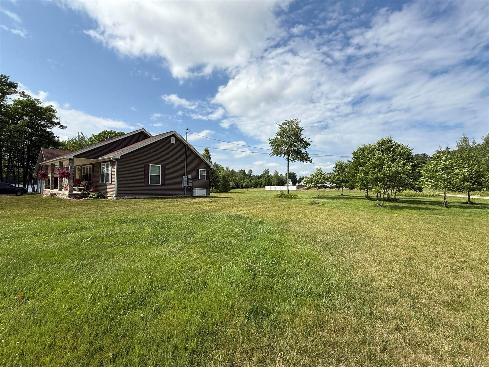 45 Oakview Lane, Enfield, ME 04493