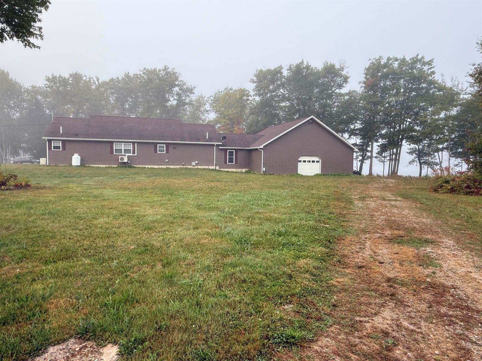 45 Oakview Lane, Enfield, ME 04493