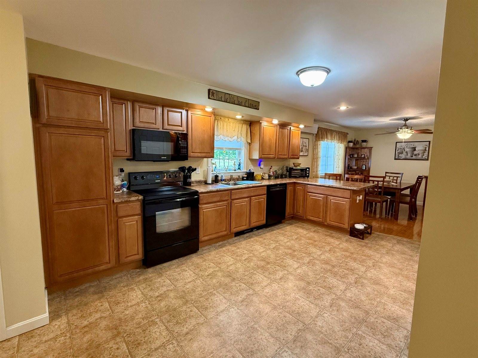 45 Oakview Lane, Enfield, ME 04493