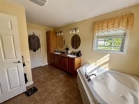 45 Oakview Lane, Enfield, ME 04493