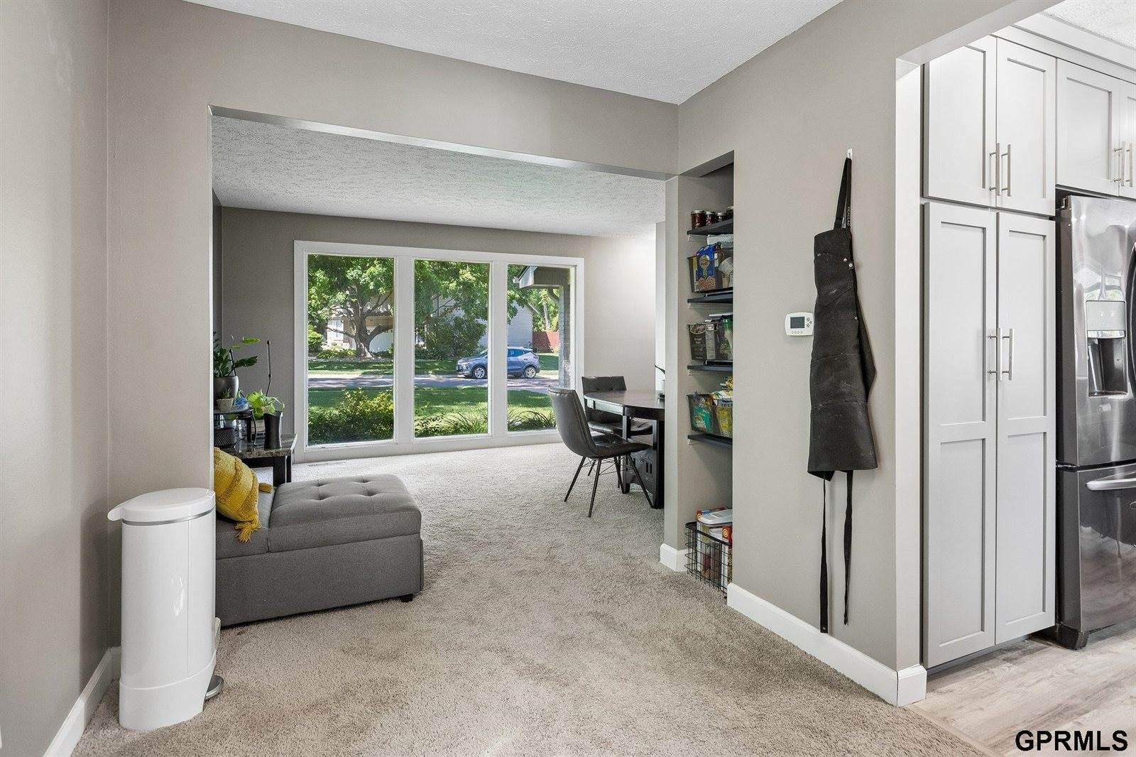 901 Sally Street, Papillion, NE 68046