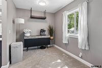 901 Sally Street, Papillion, NE 68046