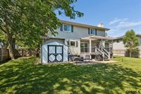 901 Sally Street, Papillion, NE 68046