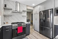 901 Sally Street, Papillion, NE 68046