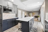 901 Sally Street, Papillion, NE 68046