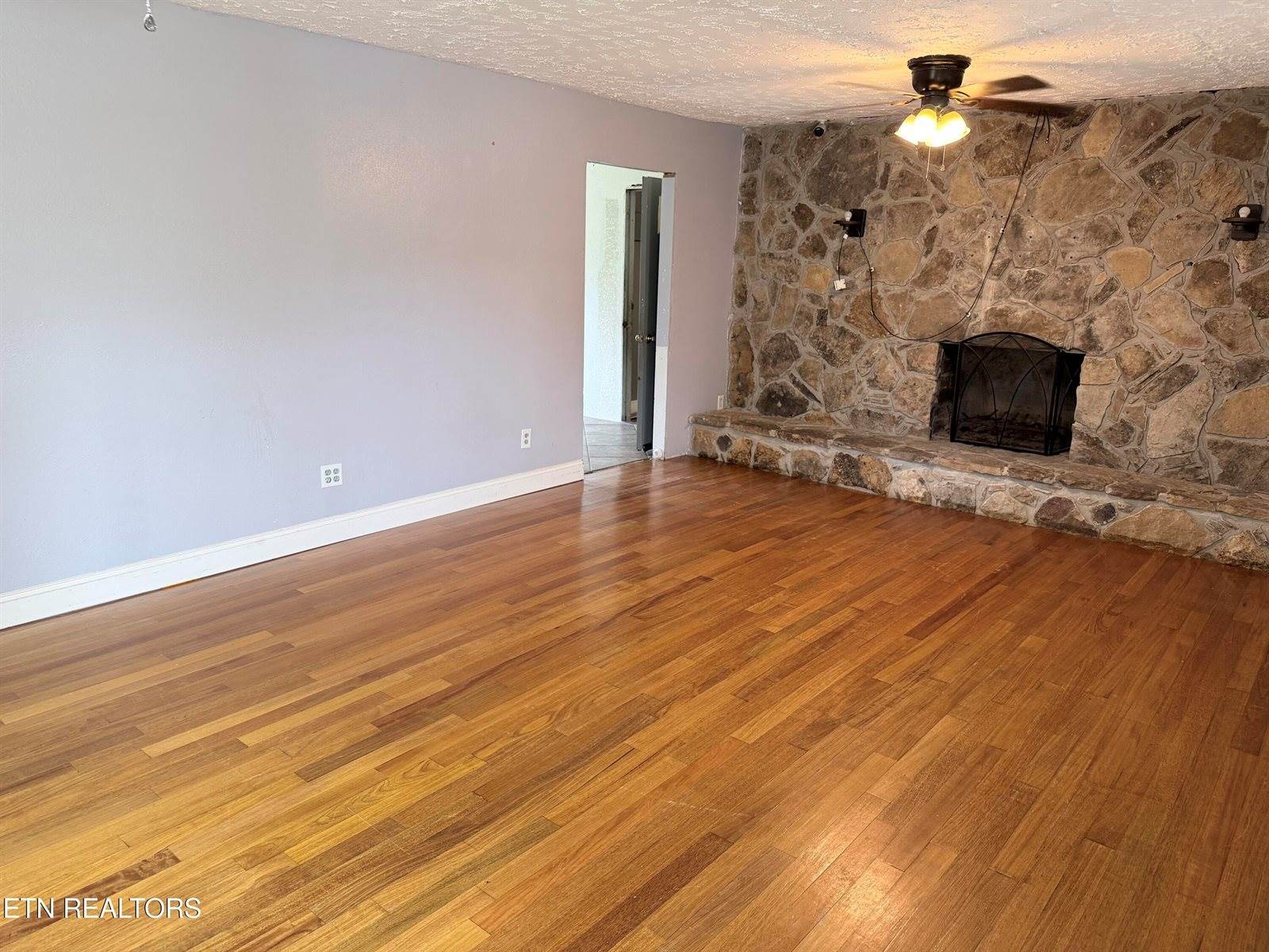 130 County Road 306, Sweetwater, TN 37874
