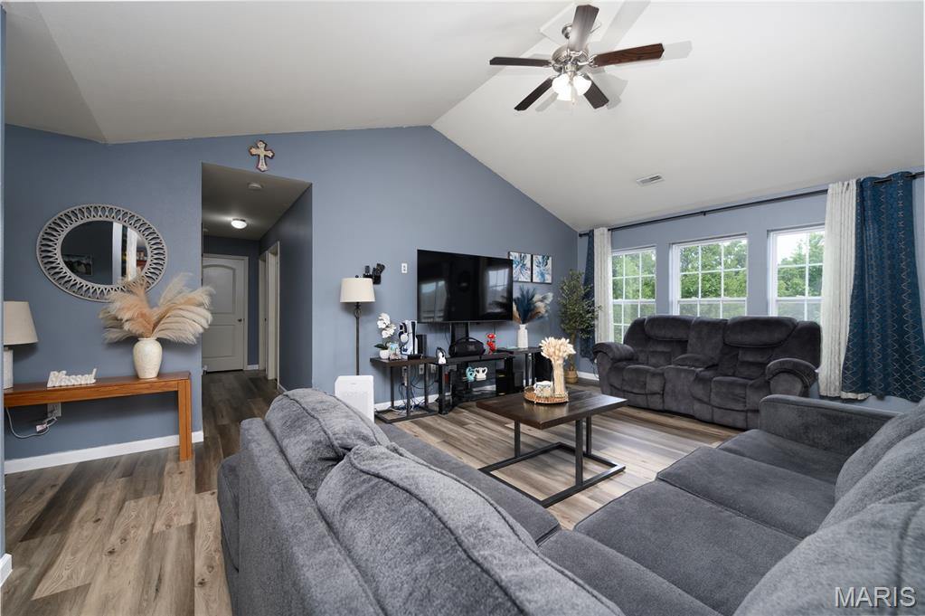 226 Settlers Pass, Waynesville, MO 65583
