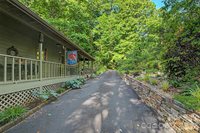 383 Ravenwood Lane, Horse Shoe, NC 28742