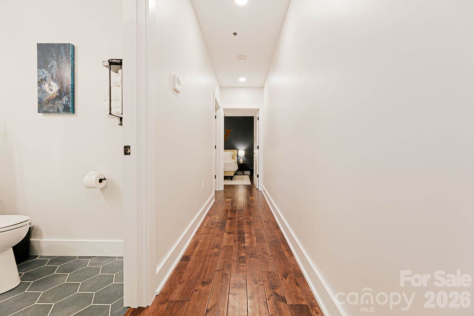 122 College Street, Asheville, NC 28801