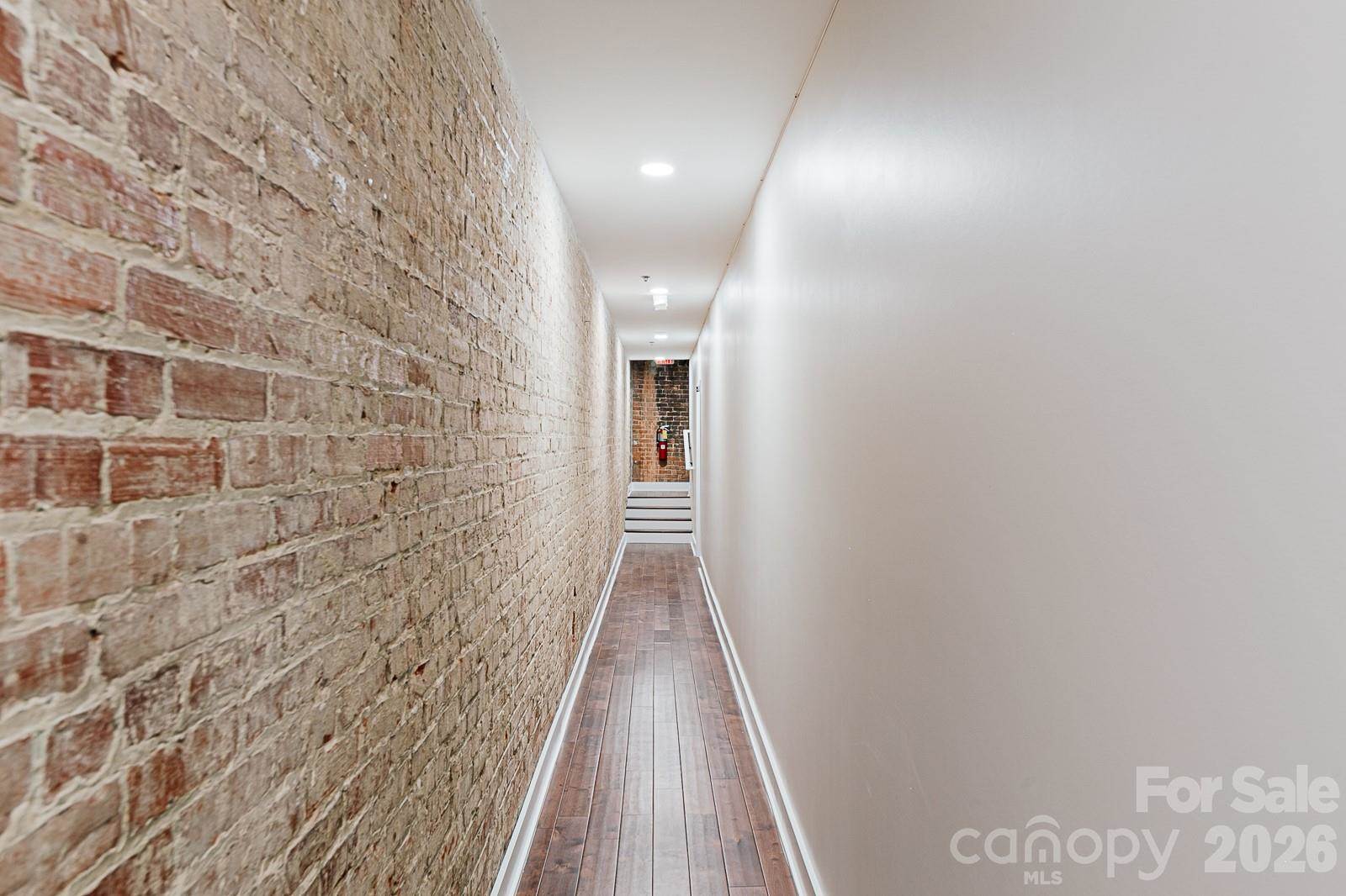 122 College Street, Asheville, NC 28801