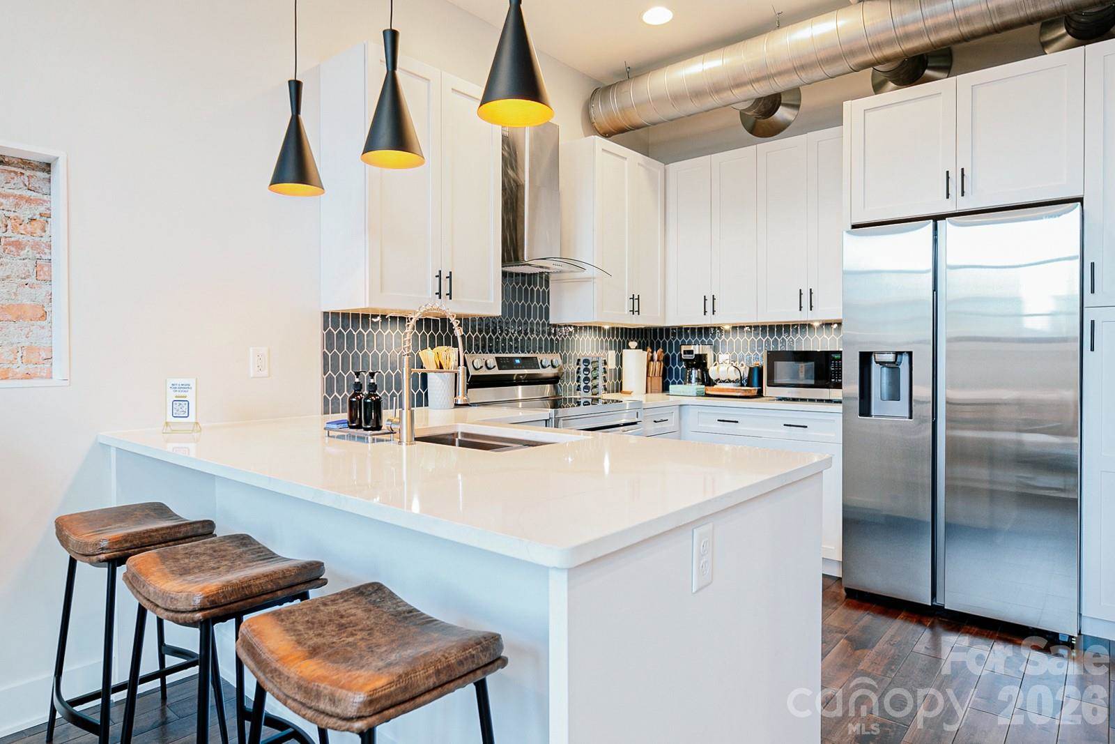 122 College Street, Asheville, NC 28801