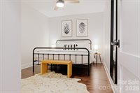 122 College Street, Asheville, NC 28801